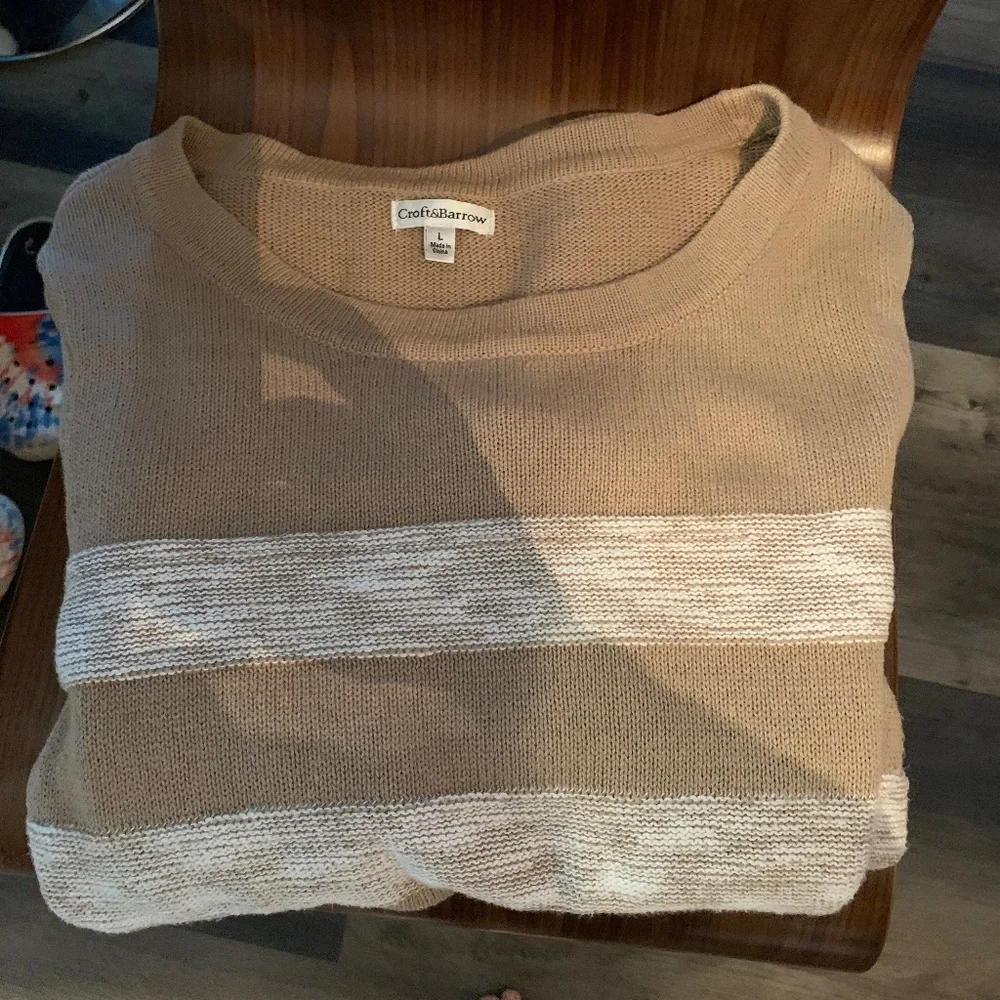 Croft&Barrow 100 percent cotton sweater. Worn about 2x‎